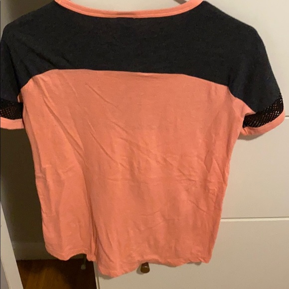 xs pink tshirt - Picture 3 of 3